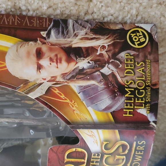 The Lord of The Rings Helm's Deep Legolas NIB - Picture 4 of 4